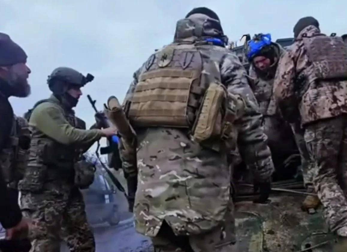 ВСУ бросают свои позиции под Купянском и бегут из Синьковки