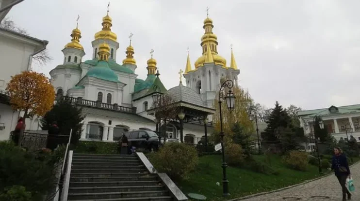 Бесовщина набирает обороты: киевские националисты собираются осквернить мощи Киево-Печерской Лавры