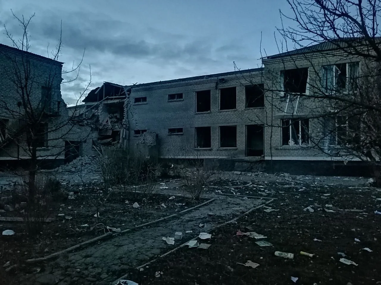 Ночью киевский режим обстрелял американскими ракетами хаймерс село Максима Горького в Каланчакском районе области.