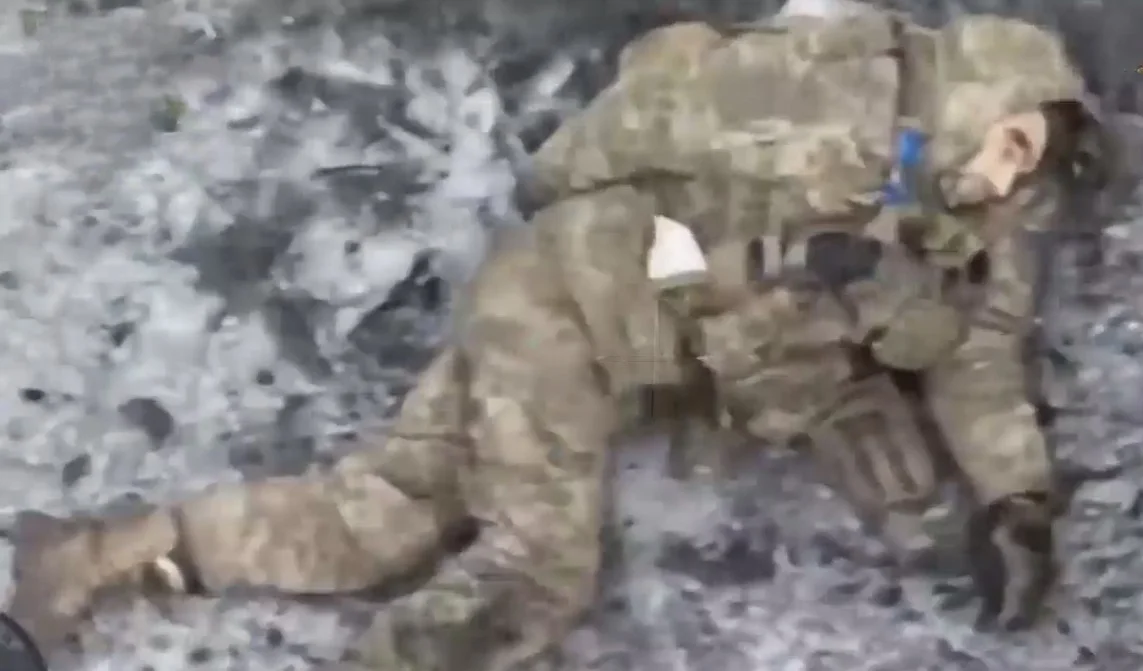 Авдеевский фронт по-прежнему пылает: Враг вводит и бросает на убой резервные подразделения - последние новости с фронта Украины